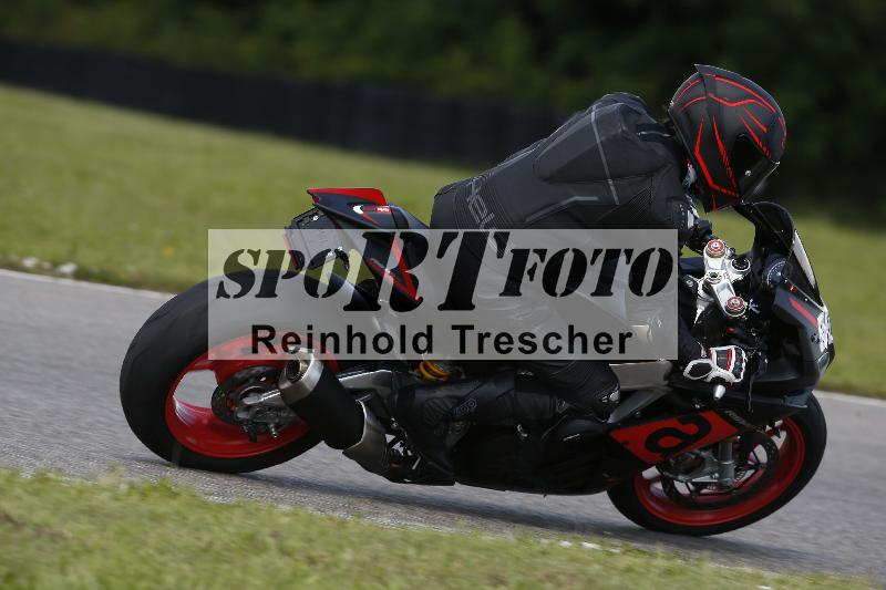 /Archiv-2024/29 12.06.2024 MOTO.CH Track Day ADR/Gruppe blau/58